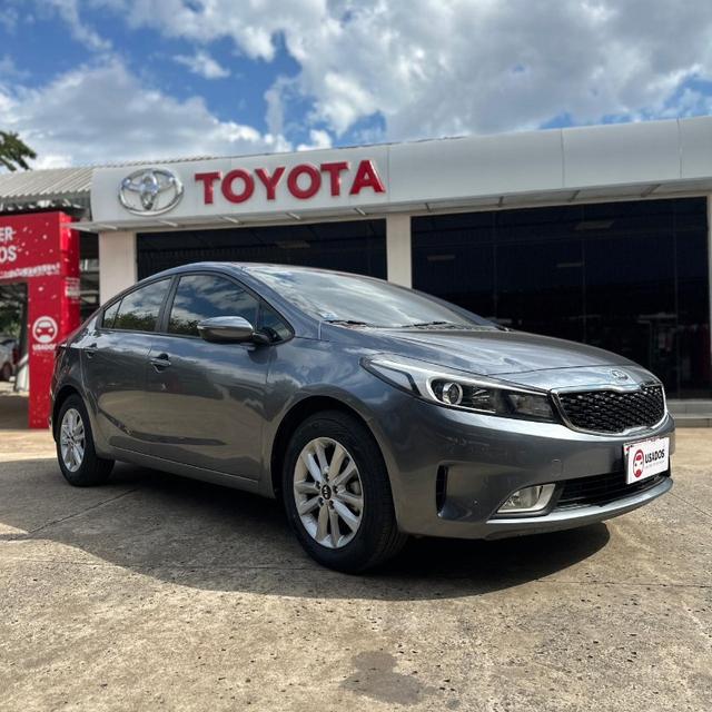Foto CERATO FLEX SEDAN ST 4X2 AUT