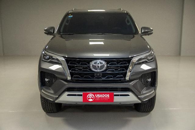 Foto TOYOTA FORTUNER SRV AUT. 