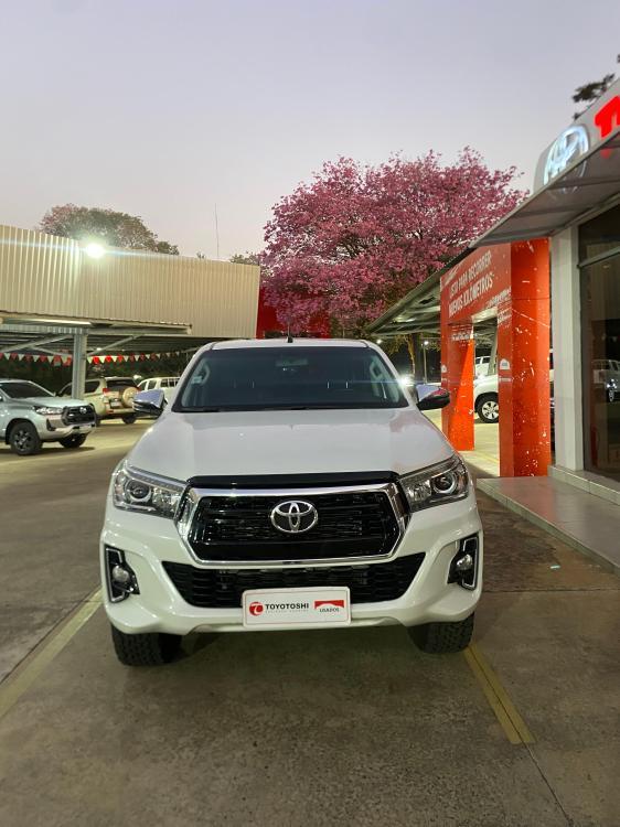 Foto TOYOTA  HILUX D/C 4X4 SRV 2.8 MEC.