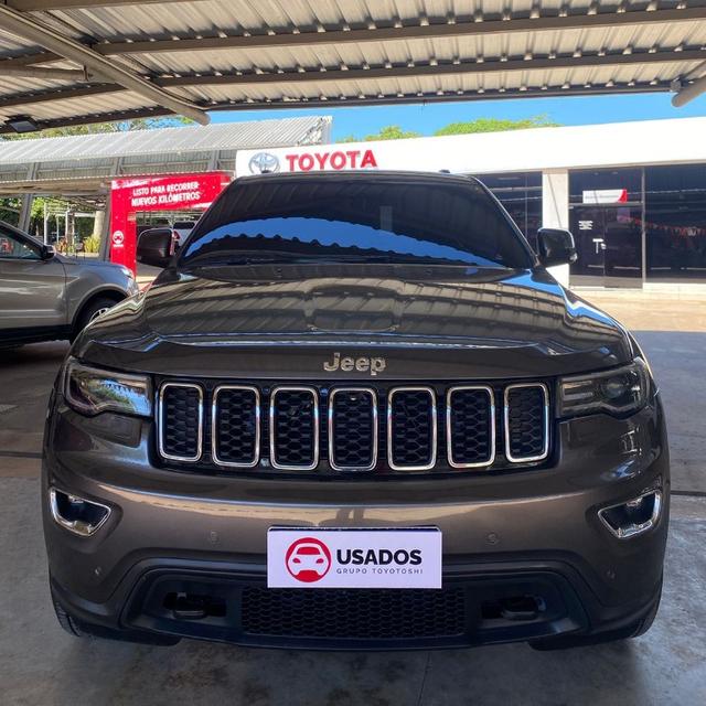 Foto GRAND CHEROKEE LAREDO 4X2