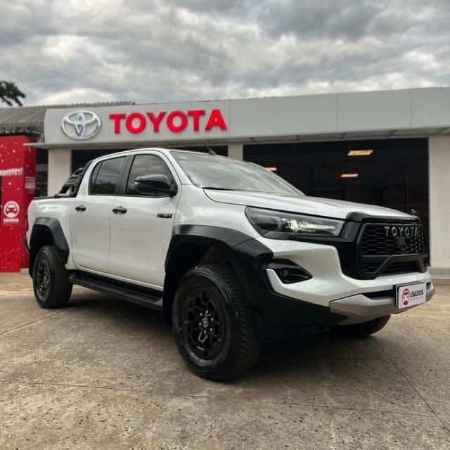 Foto HILUX D/C 4X4 GR-S AUT