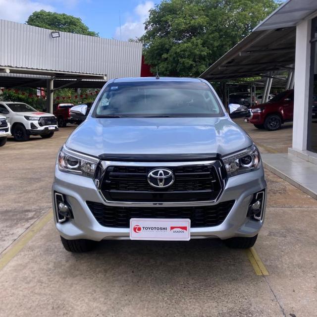 Foto TOYOTA HILUX D/C 4X4 SRV 2.8 MEC.
